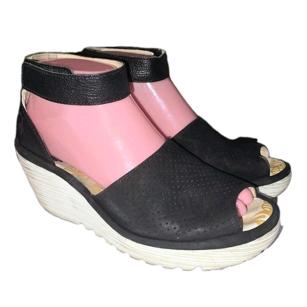 FLY LONDON YAKE Sz 6.5/7 Black Leather Ankle Strap Logo Wedge Heel Boho Sandals